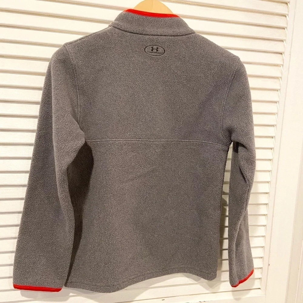 Under Armour Boys Gray with Red Trim 1/4 Zip Fleece Pullover 6